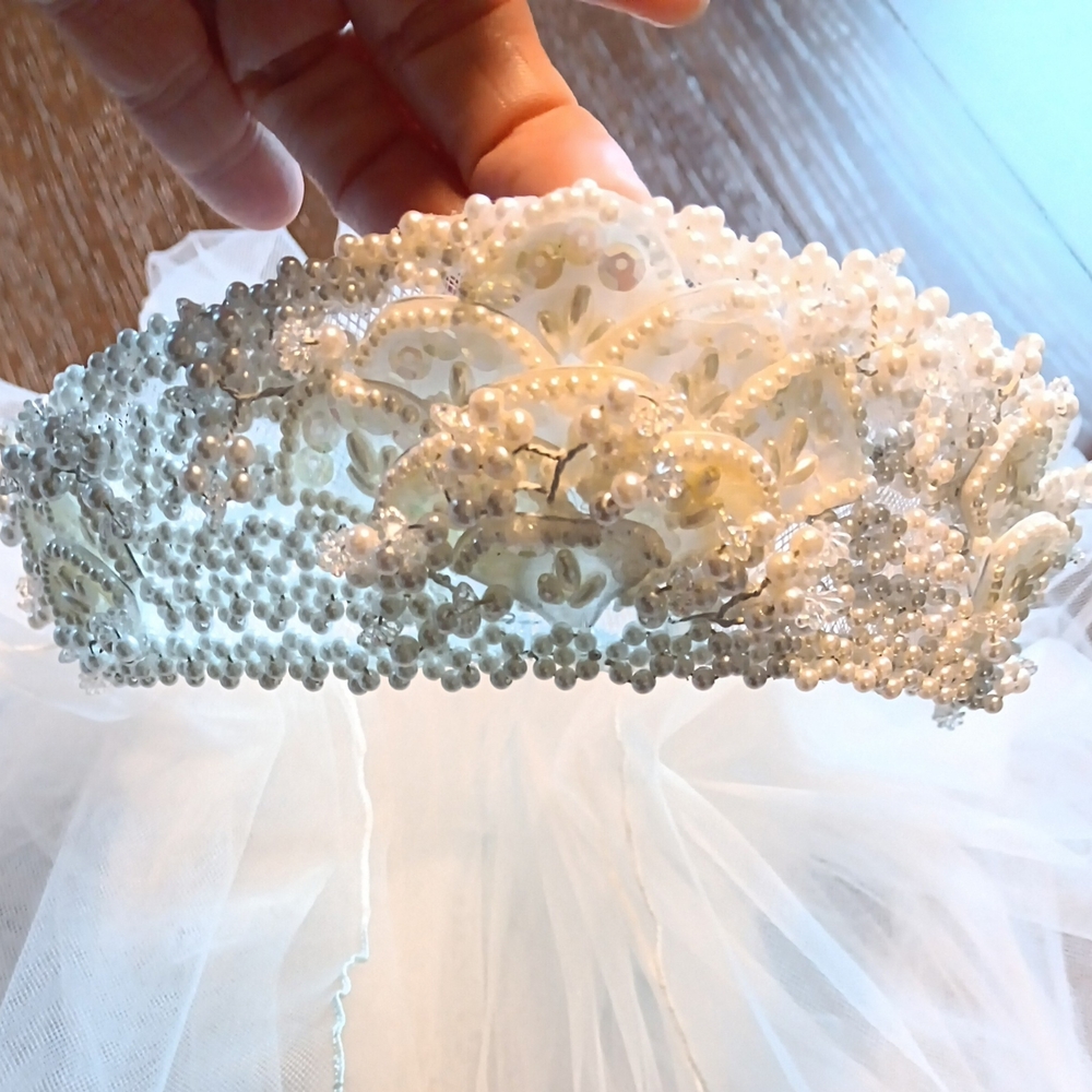 Soft White Bridal Pearl Crown And Veil
